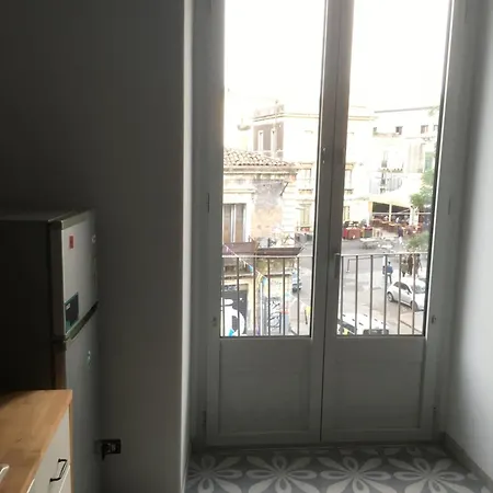 Il Riccio - Intero - Whole House Catania