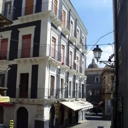 Il Riccio - Intero Con 3 Da Letto- Whole House With 3 Bedrooms * Catania