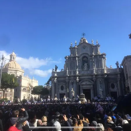 Il Riccio - Intero - Whole House * קטאניה